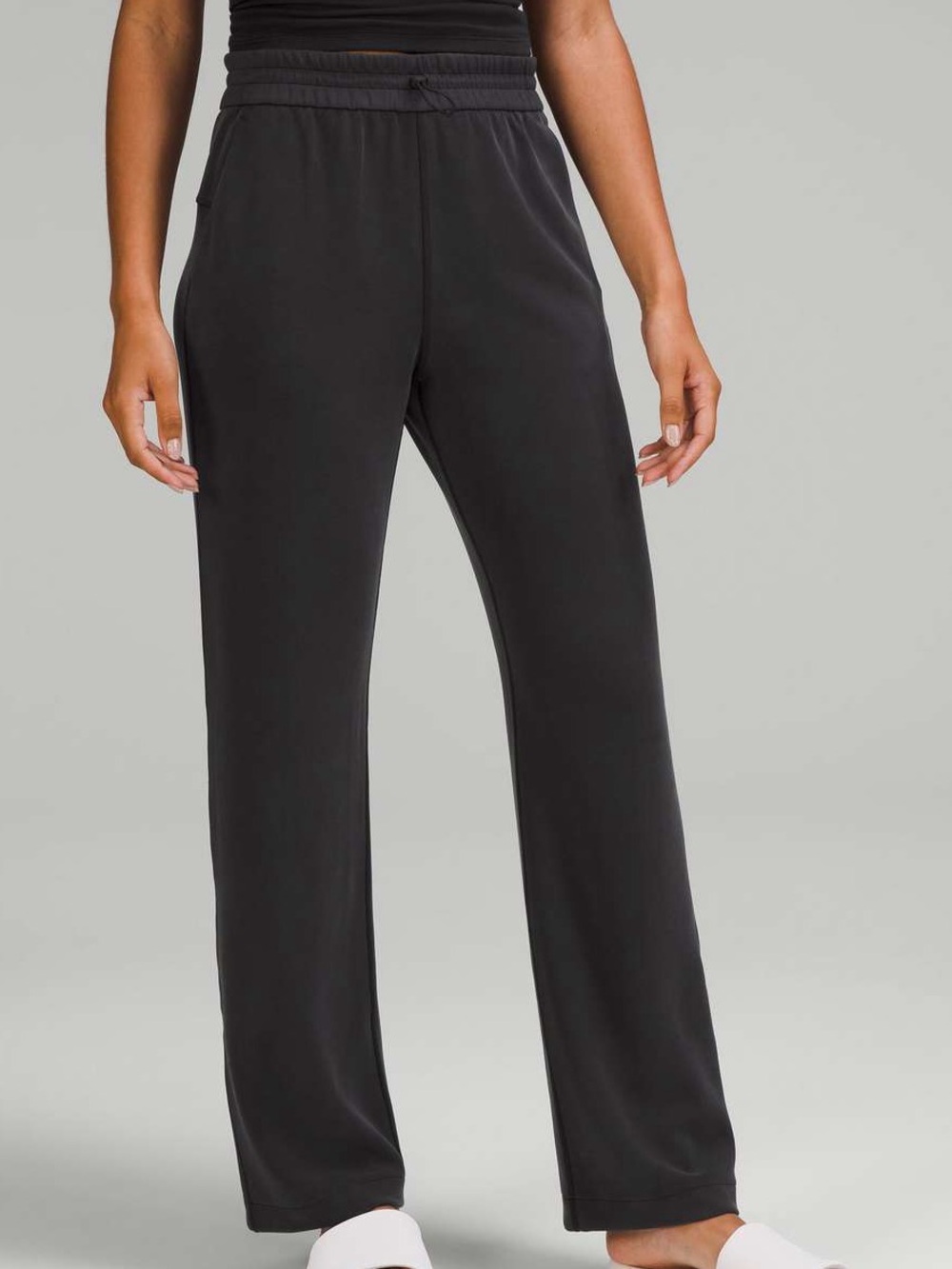 Lululemon Softstreme High-Rise Pant
Black